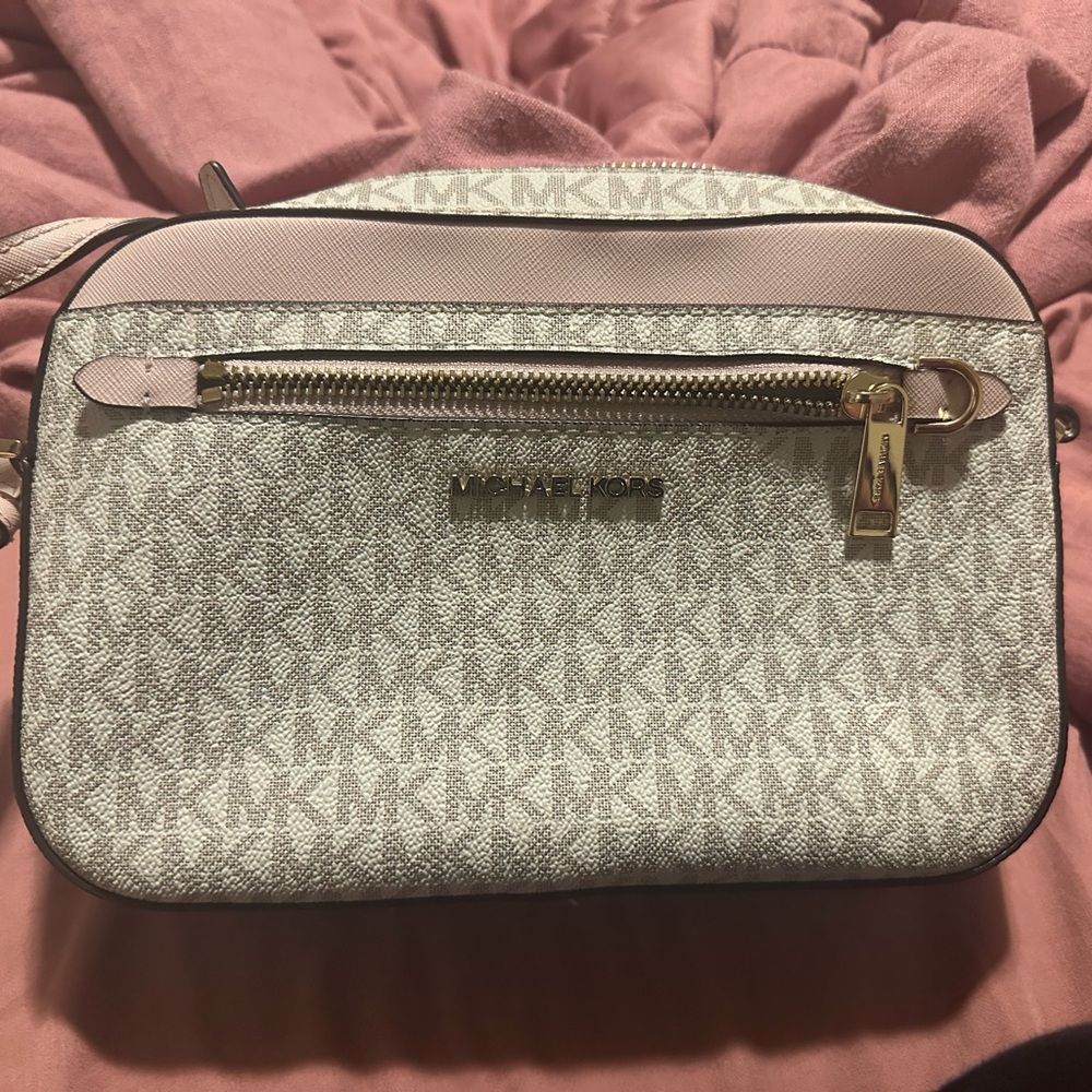 Michael kors purse